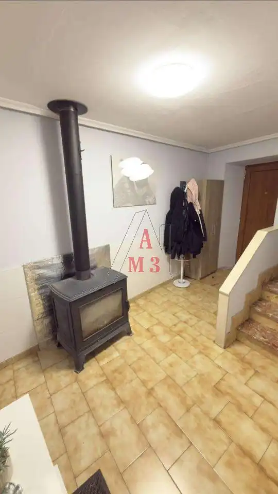 Casa o chalet en venta en Fresno de la Vega con Calefacción y Amueblado