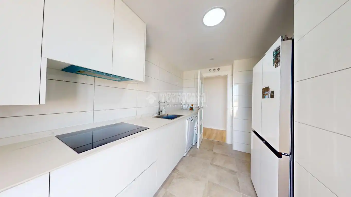 Küche von Wohnung zum Verkauf in Villanueva de la Torre mit Parkett, Terrasse und Möbliert