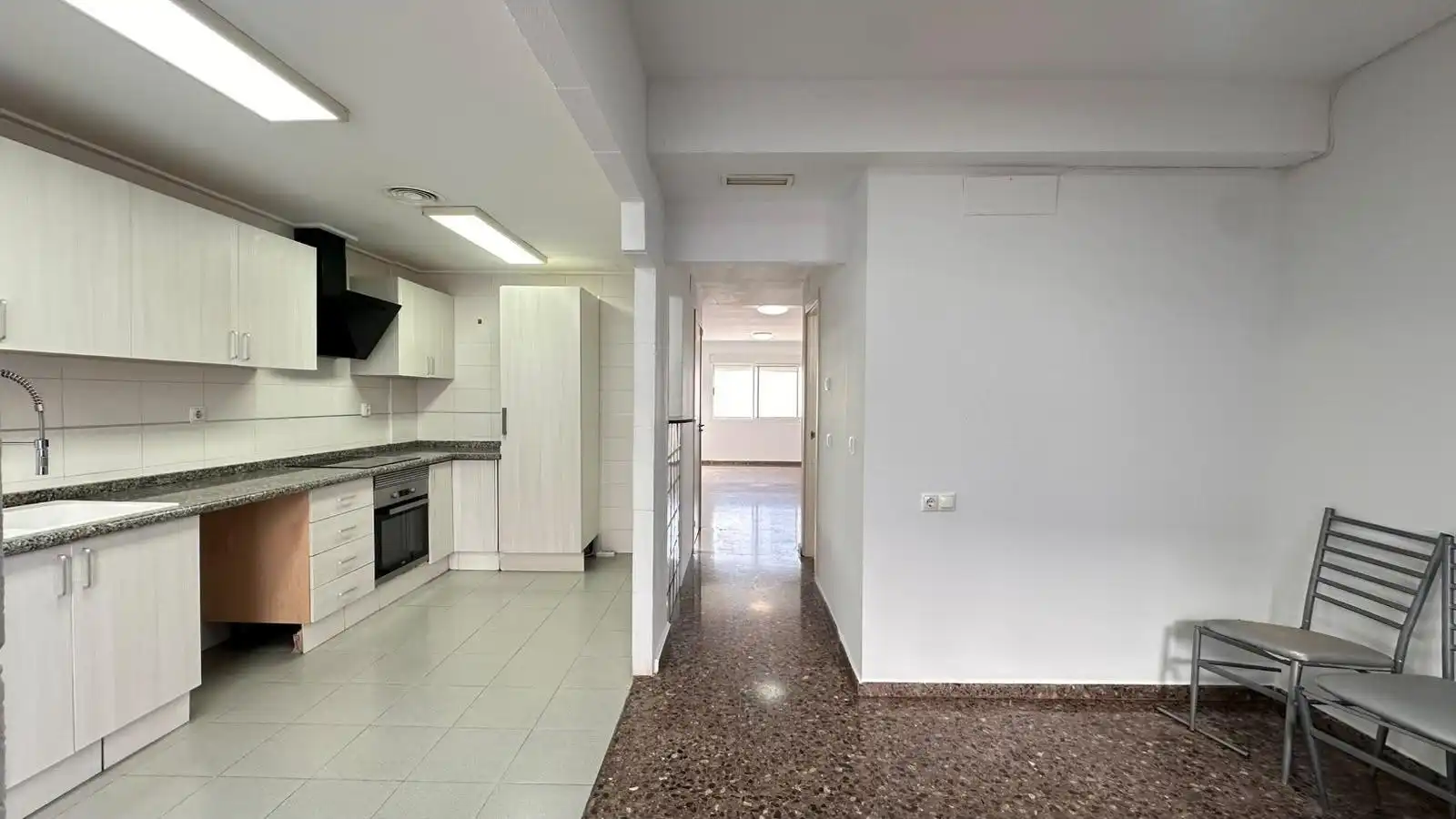 Cuina de Casa adosada en venda en Carlet amb Aire condicionat i Calefacció