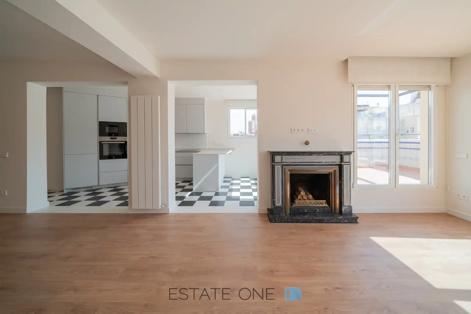 Sala d'estar de Àtic de lloguer en Madrid amb Aire condicionat, Calefacció i Parquet