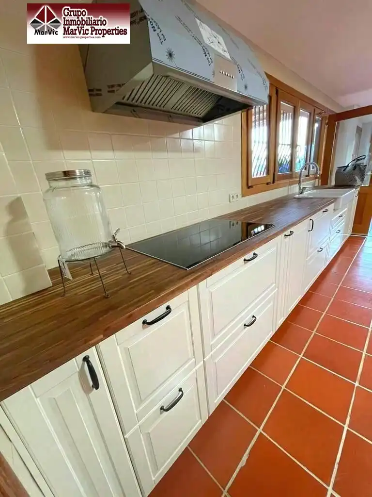 Cocina de Casa o chalet en venta en Gandia con Aire acondicionado, Calefacción y Jardín privado