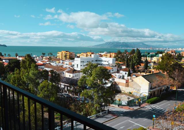 Piso en Venta en Avenida Juan Sebastián Elcano, 139 en El Palo