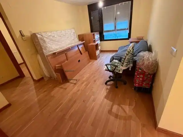 Habitación de Apartamento en venta en Onzonilla con Calefacción y Parquet