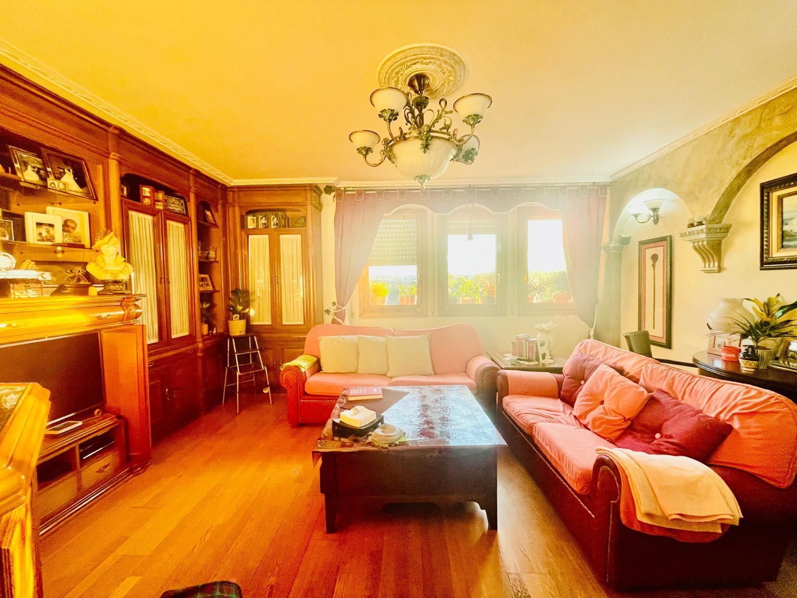 Sala d'estar de Dúplex en venda en  Zaragoza Capital amb Aire condicionat, Calefacció i Terrassa