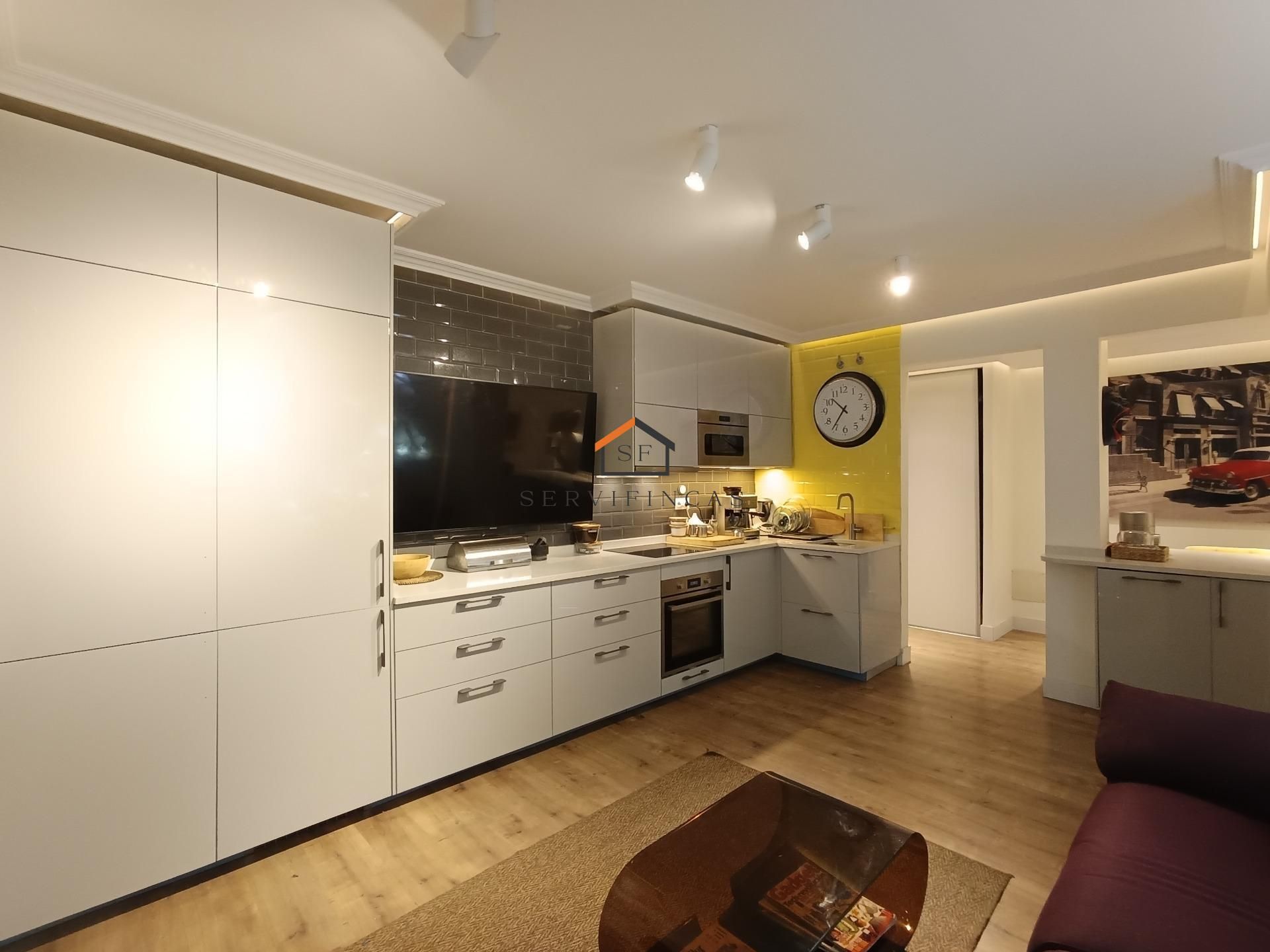 Kitchen of Flat for sale in  Madrid Capital  with Air Conditioner, Heating and Community pool