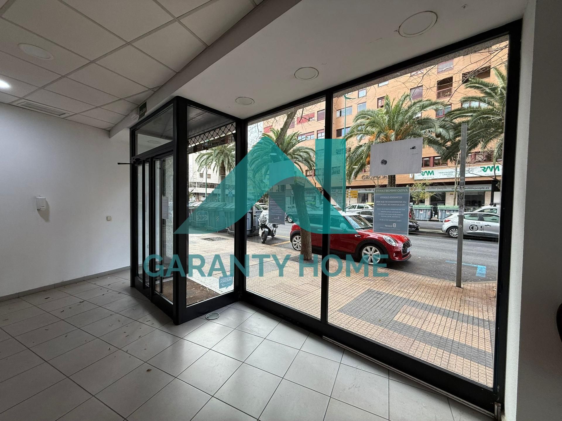 Exterior view of Premises to rent in Cáceres Capital  with Air Conditioner