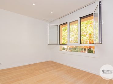 Flat with lift for sale in Carrer d'Europa 34