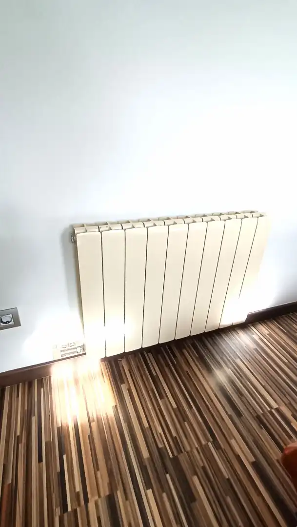 Außenansicht von Einfamilien-Reihenhaus zum Verkauf in Cambrils mit Klimaanlage, Heizung und Privatgarten