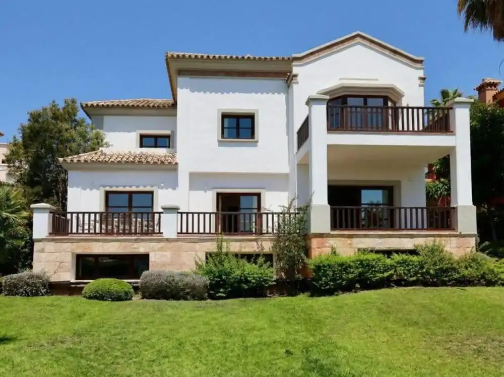 Exterior view of Houses for rent in Marbella  with Air Conditioner, Terrace and Furnished
