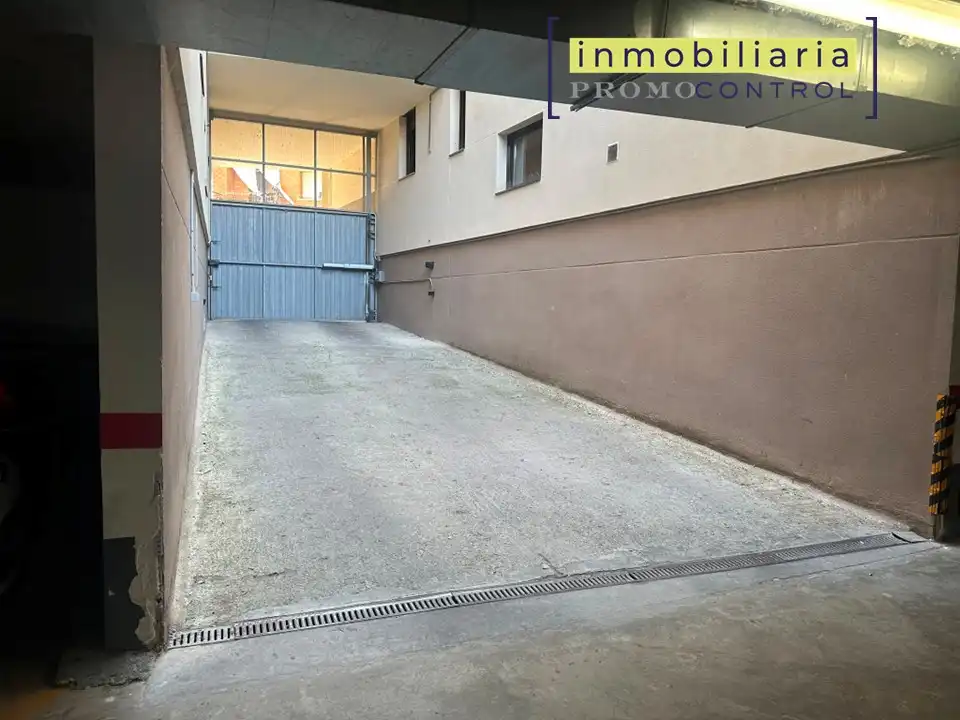 Parking de Piso en venta en San Mateo de Gállego con Calefacción, Terraza y Trastero