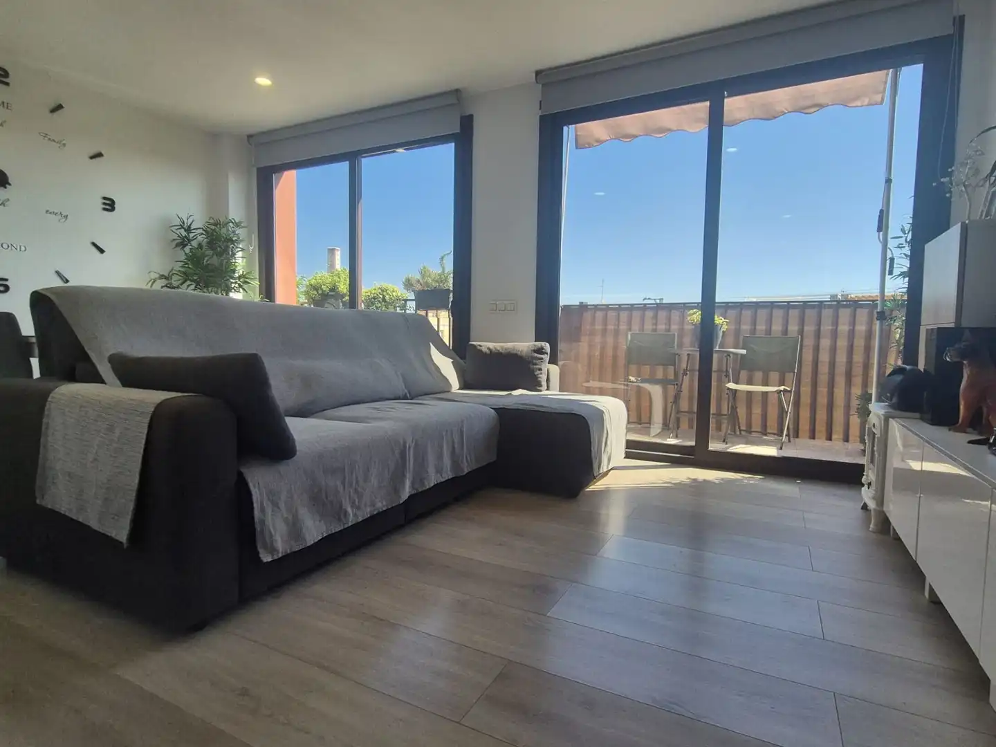 Living room of Attic for sale in Cubelles  with Air Conditioner and Terrace