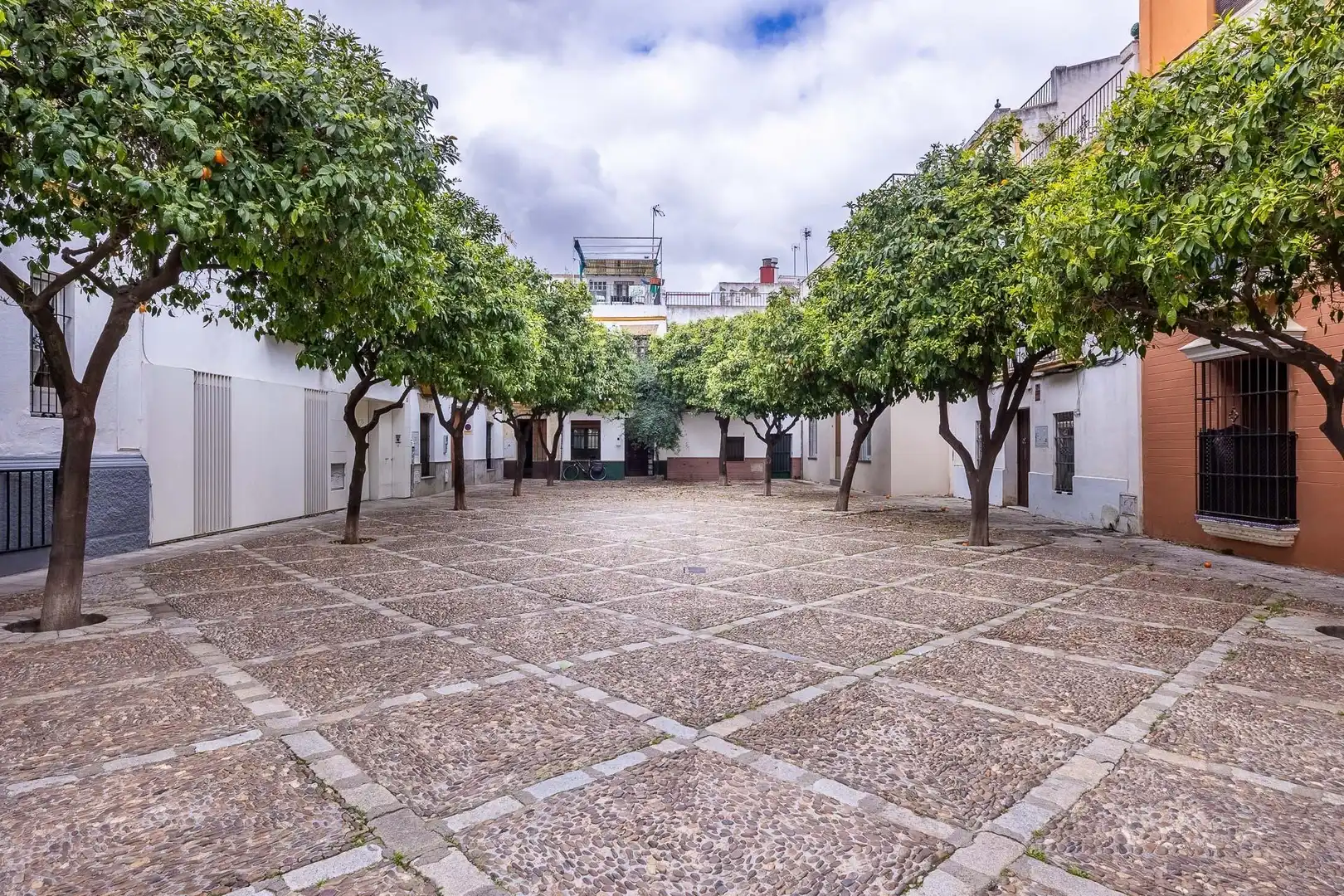 Vista exterior de Piso en venta en Sevilla con Aire acondicionado, Calefacción y Terraza