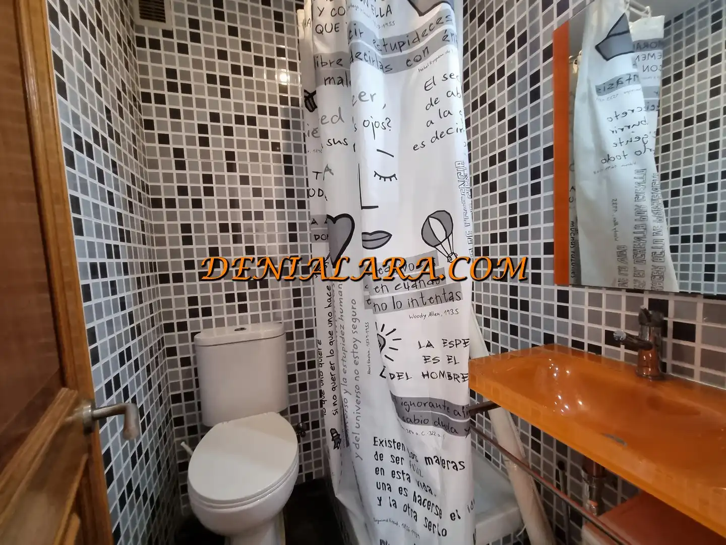 Bathroom of Flat for sale in Dénia  with Air Conditioner, Heating and Storage room