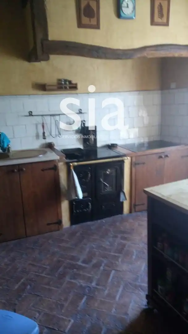Cocina de Casa o chalet en venta en Armiñón con Calefacción y Jardín privado
