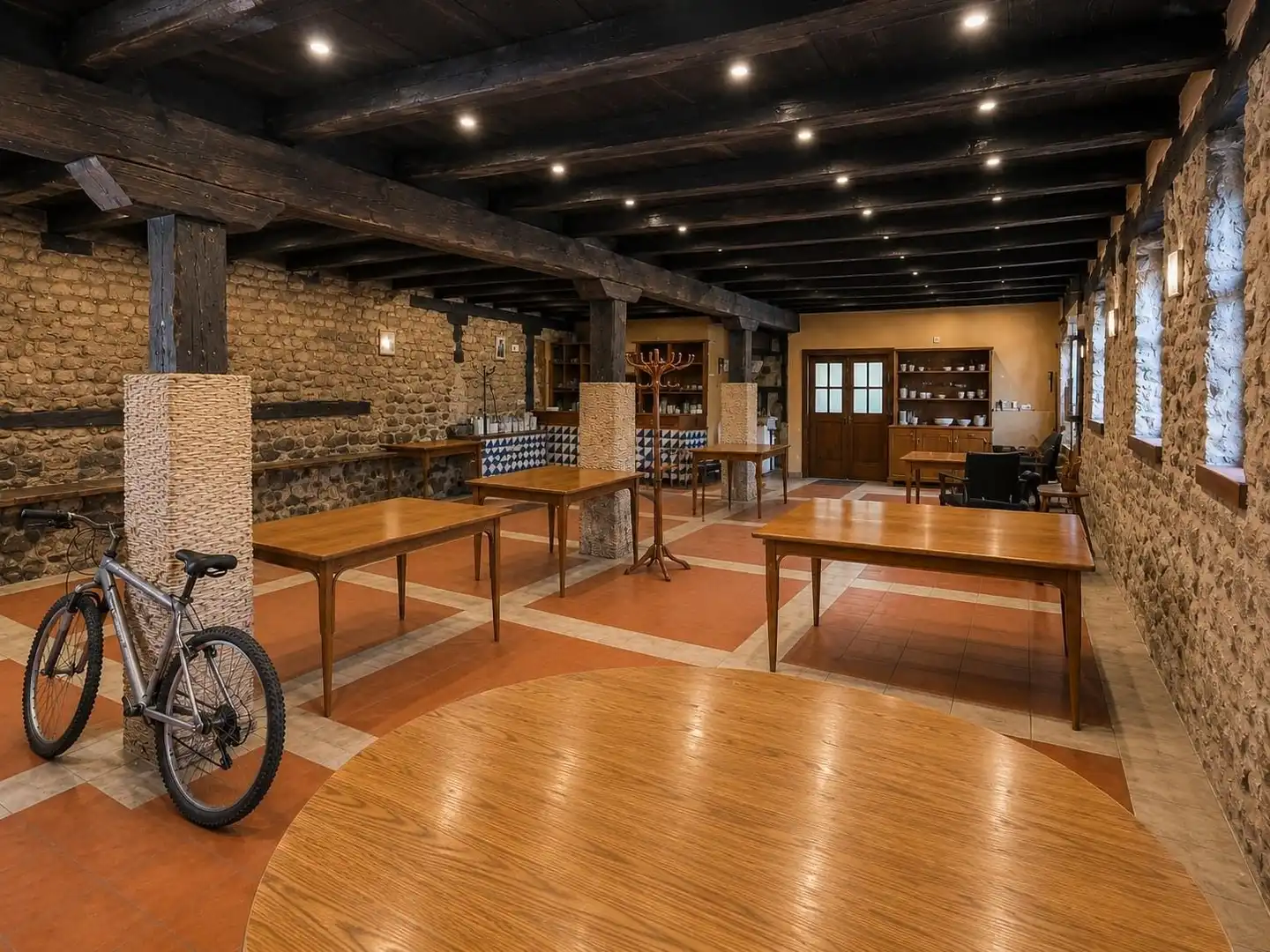 Edificio en venta en Covarrubias