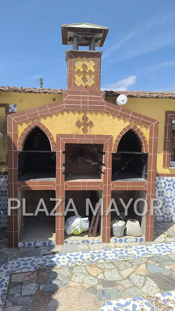 Houses for sale in Zarapicos  with Furnished