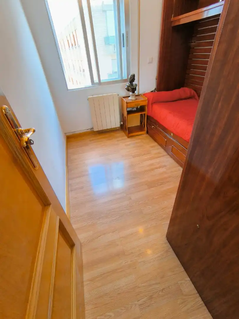Bedroom of Flat for sale in Palencia  with Heating, Parquet flooring and Terrace
