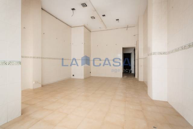 Local comercial en Venta en Carrer de Còrsega en Sagrada Família