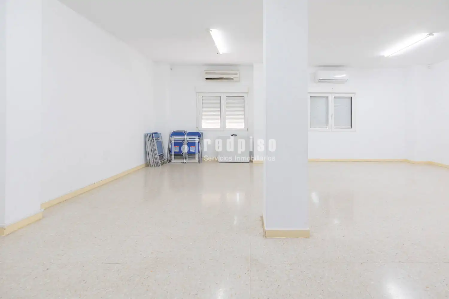 Flat for sale in Madrid  with Air Conditioner, Heating and Private garden