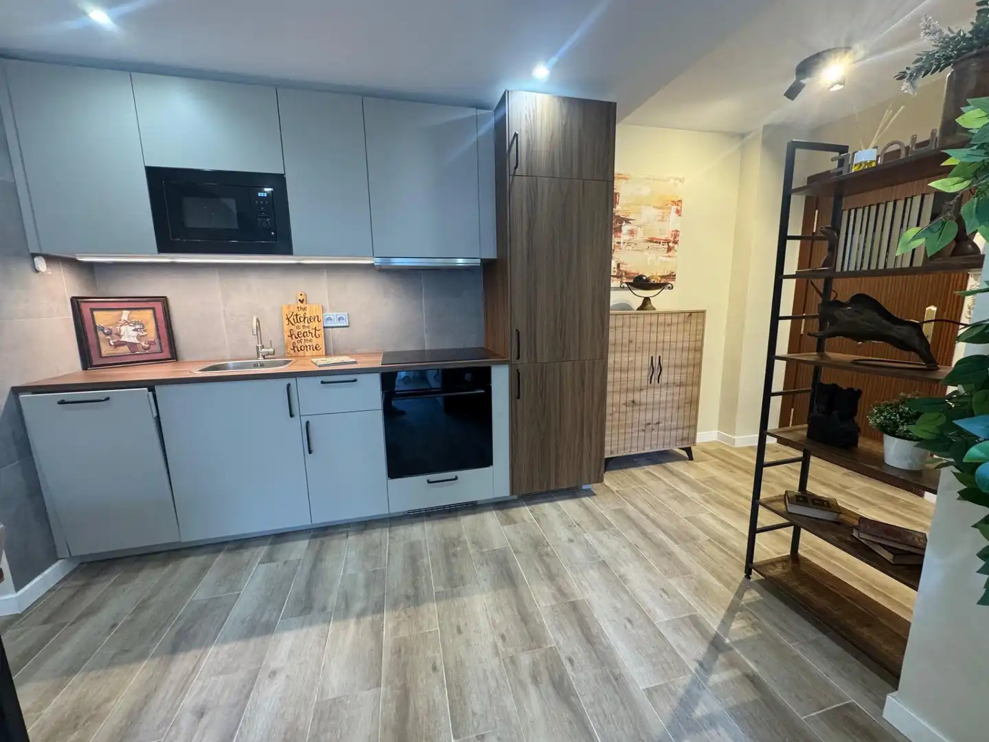 Kitchen of Flat for sale in Málaga  with Air Conditioner, Terrace and Furnished