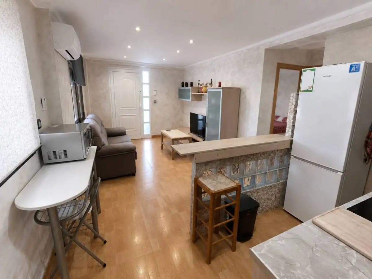 Wohnzimmer von Erdgeschoss zur Miete in Torrevieja mit Heizung, Schwimmbad und Möbliert