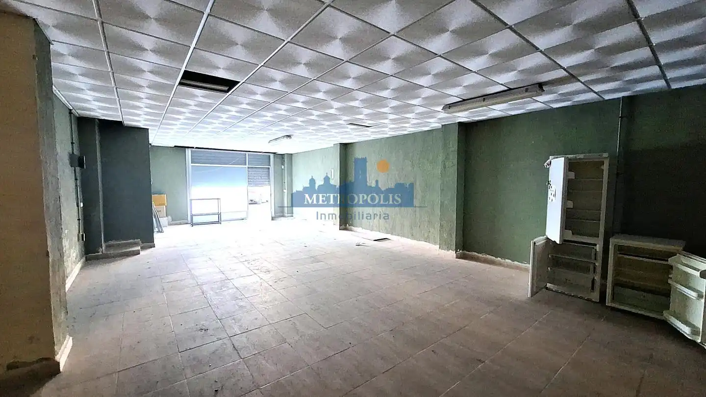 Local comercial de lloguer a calle de Lluís Vives, imagen 5