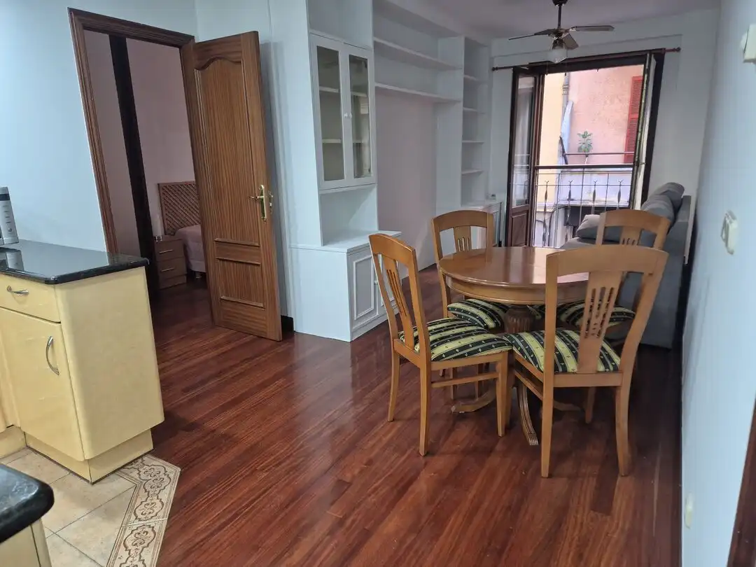 Comedor de Piso en venta en Tolosa con Calefacción y Amueblado