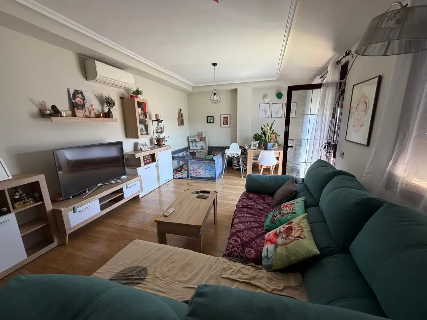 Sala de estar de Ático en venta en Alcázar de San Juan con Aire acondicionado, Calefacción y Parquet
