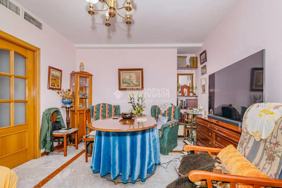 Living room of Flat for sale in Lucena  with Air Conditioner, Heating and Furnished