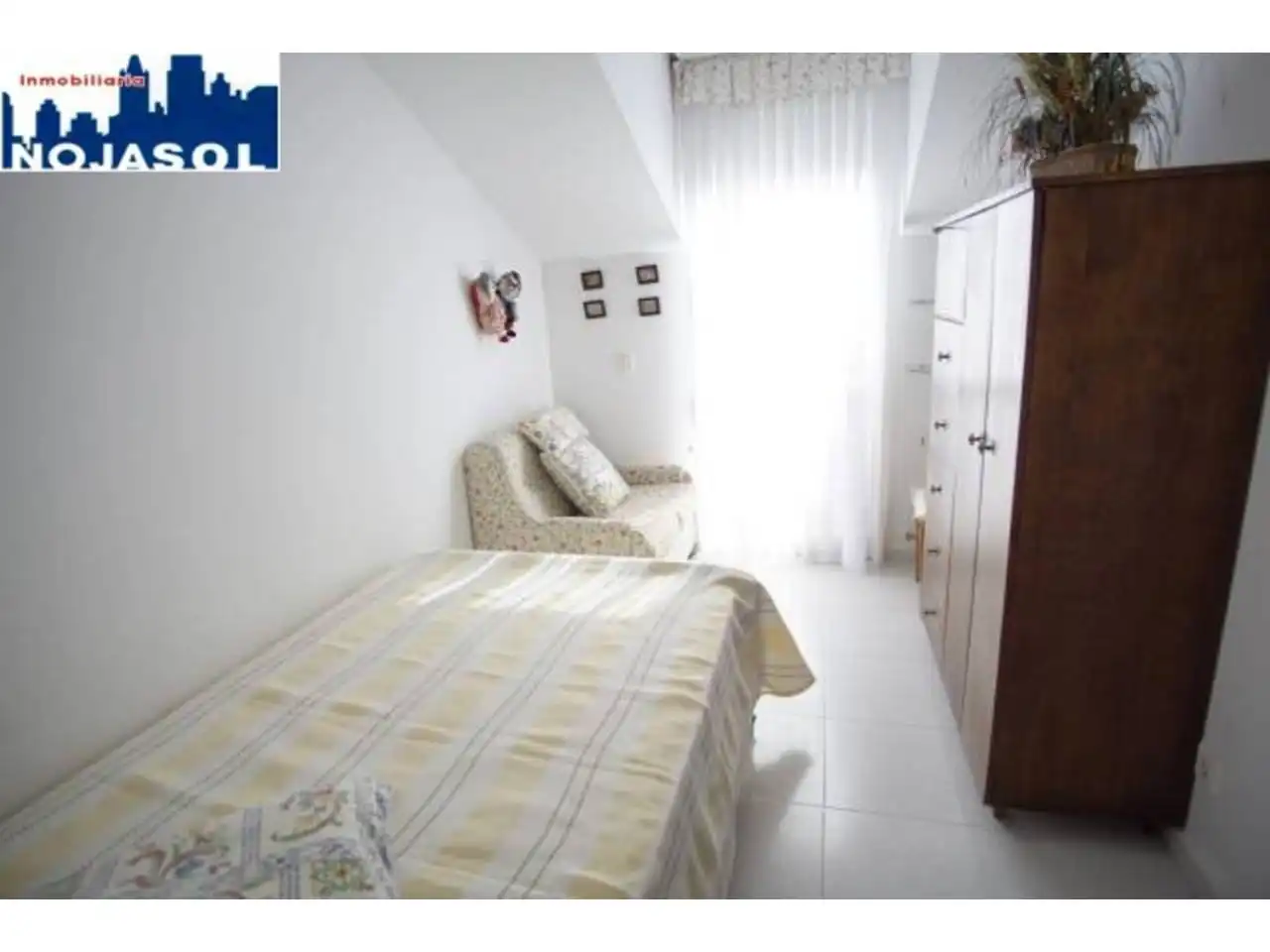 Schlafzimmer von Dachboden zur Miete in Noja mit Heizung, Terrasse und Möbliert