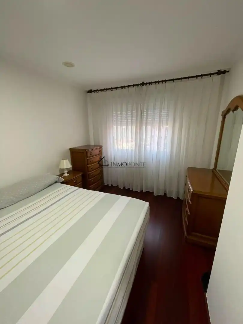 Habitación de Piso en venta en A Estrada  con Calefacción, Terraza y Trastero