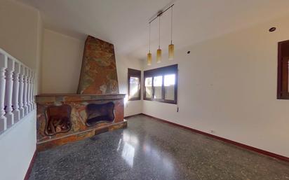 Sala d'estar de Casa o xalet en venda en Bigues i Riells amb Jardí privat, Terrassa i Traster