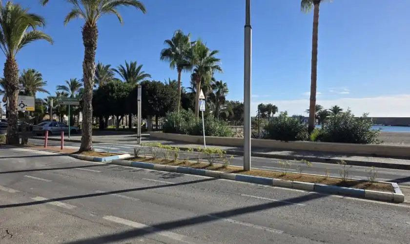 Vista exterior de Garaje en venta en Carboneras