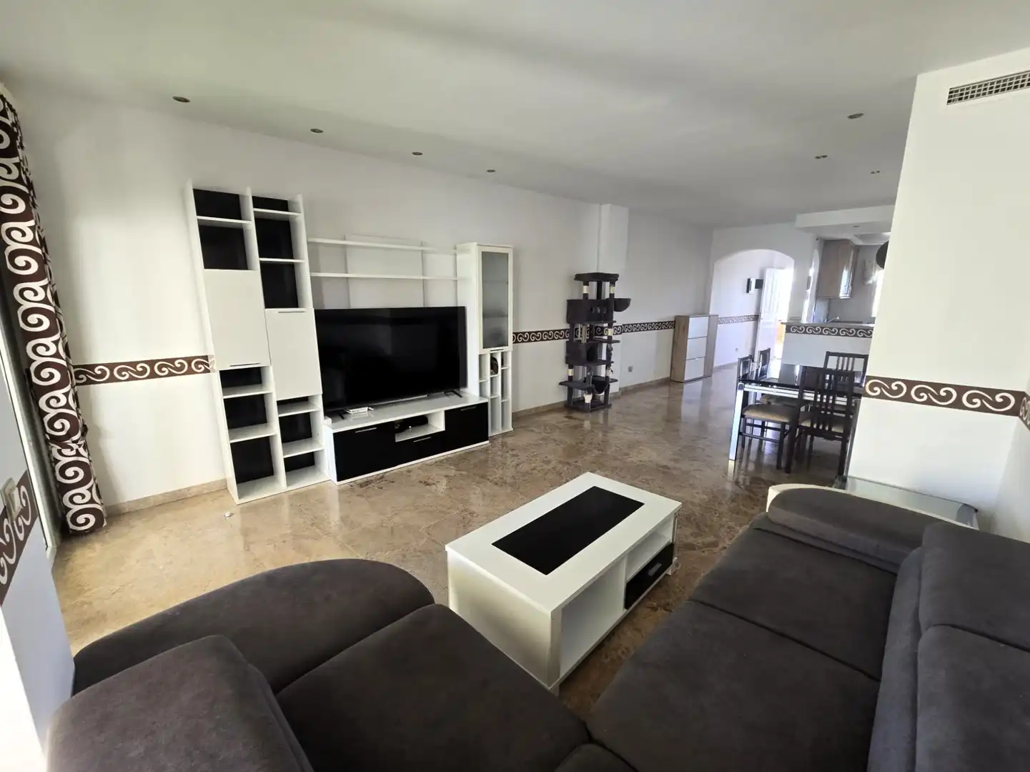 Sala d'estar de Pis en venda en Mijas amb Aire condicionat, Calefacció i Terrassa