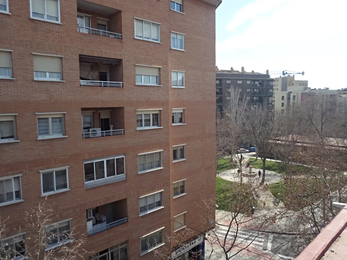 Vista exterior de Piso en venta en Zaragoza con Calefacción y Balcón