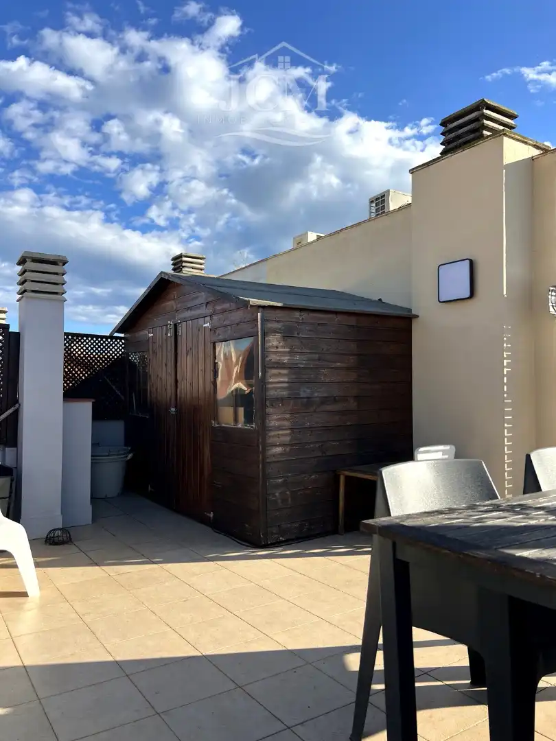 Vista exterior de Dúplex en venda en Montbrió del Camp amb Aire condicionat, Calefacció i Parquet