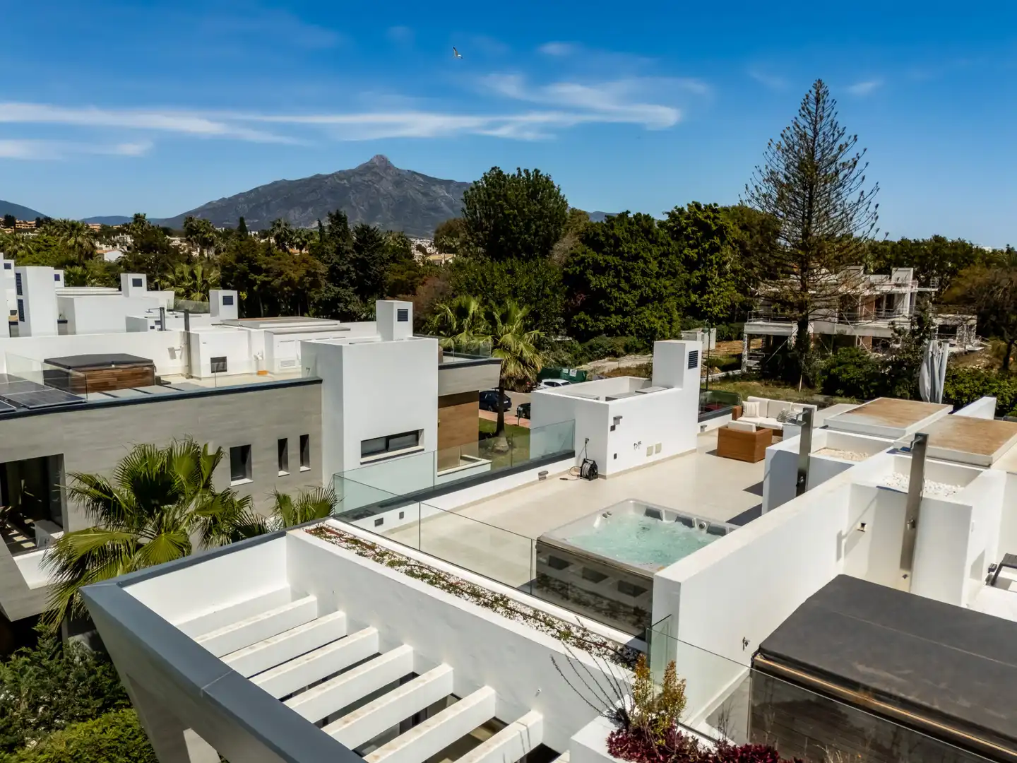 Vivienda con piscina en venta en Nueva Andalucía, imagen 29