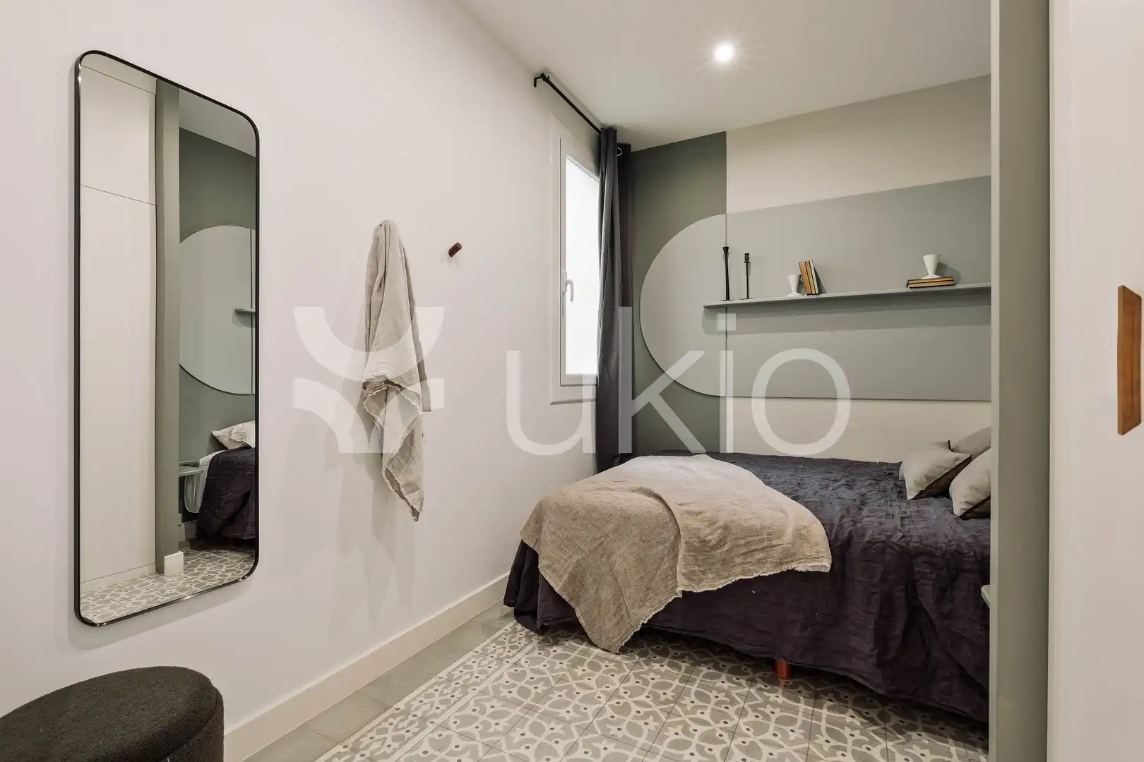 Dormitori de Apartament de lloguer en Barcelona amb Aire condicionat, Calefacció i Moblat