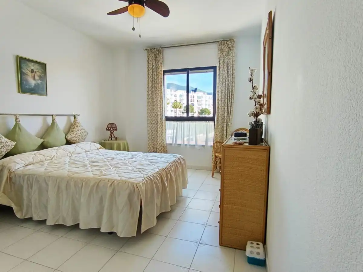 Schlafzimmer von Wohnungen zum Verkauf in Fuengirola mit Terrasse, Schwimmbad und Möbliert