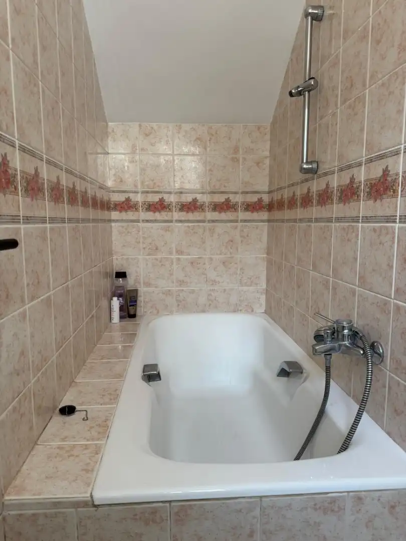 Badezimmer von Haus oder Chalet zur Miete in L'Alfàs del Pi mit Klimaanlage, Heizung und Privatgarten
