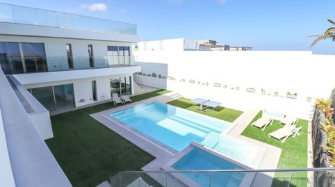 Foto 3 de Casa o chalet en venta en Calle Gran Bretaña, 7, Costa Teguise, Teguise