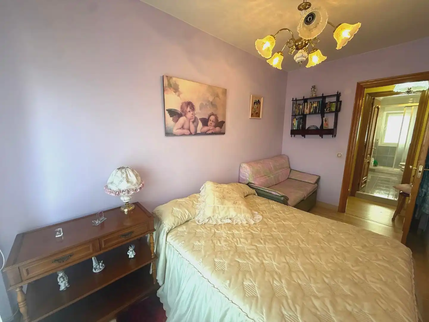 Habitación de Piso en venta en Avilés con Calefacción, Terraza y Amueblado