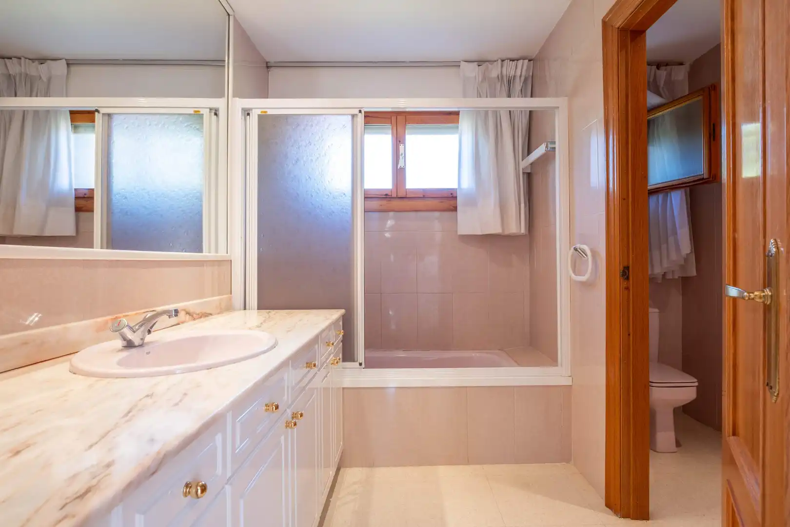 Baño de Casa o chalet en venta en Zaragoza con Jardín privado, Terraza y Piscina