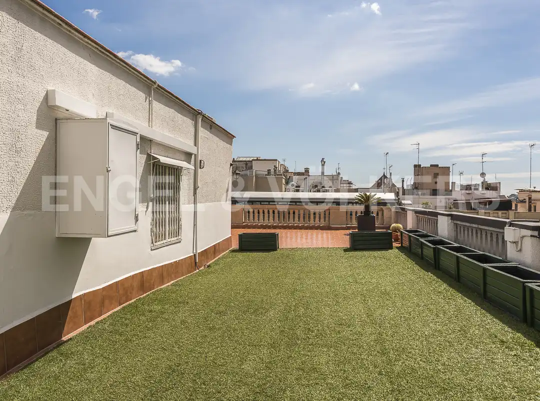 Attic for rent in L'Antiga Esquerra de l'Eixample