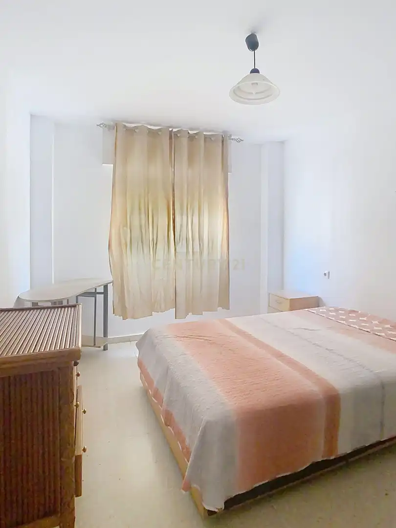 Habitación de Piso en venta en Benalmádena con Horno y Balcón