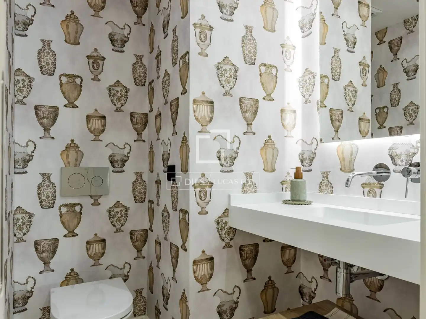 Baño de Piso en venta en Madrid con Aire acondicionado, Calefacción y Terraza