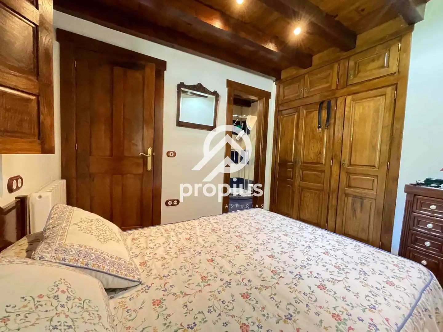 Chalet con terraza en venta en Nueva, imagen 20