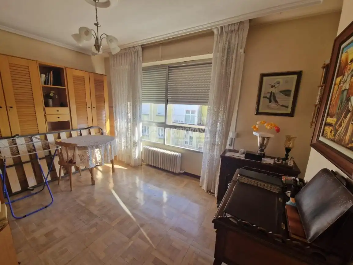 Sala de estar de Piso en venta en Palencia con Calefacción, Parquet y Terraza