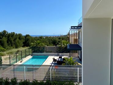 Villa con piscina in vendita a Golf Bahía