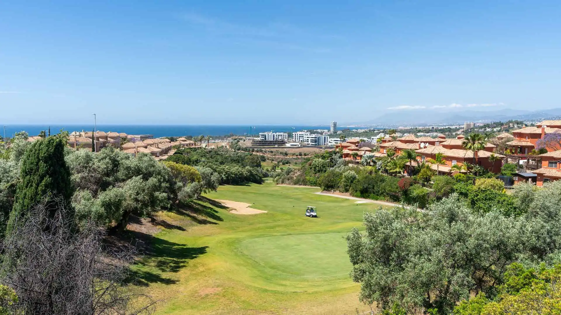 Vista exterior de Casa adosada de alquiler en Marbella con Aire acondicionado, Jardín privado y Terraza